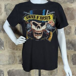 BRAVADO Shirt Woman's Size Small Guns N'‎ Roses Black Graphic Rocker Grunge